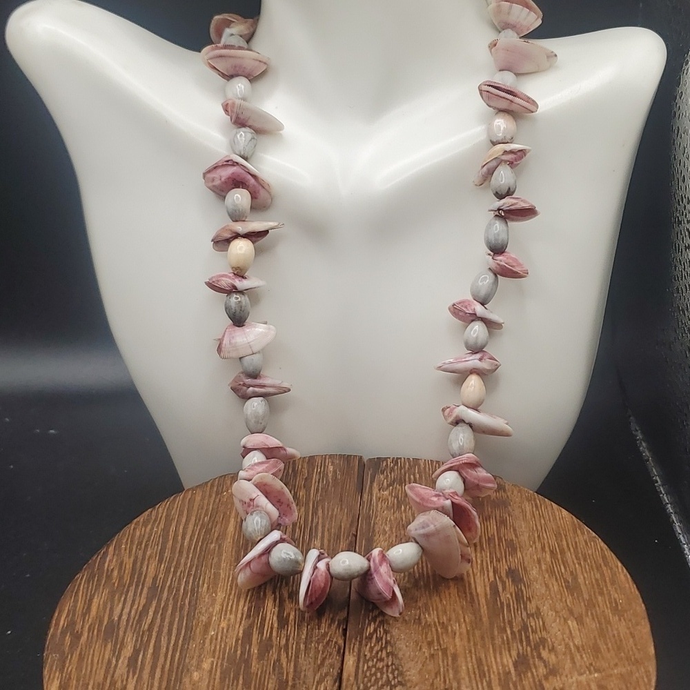 Sterling clasp hook N3012 beautiful Hawaii imported seashell necklace